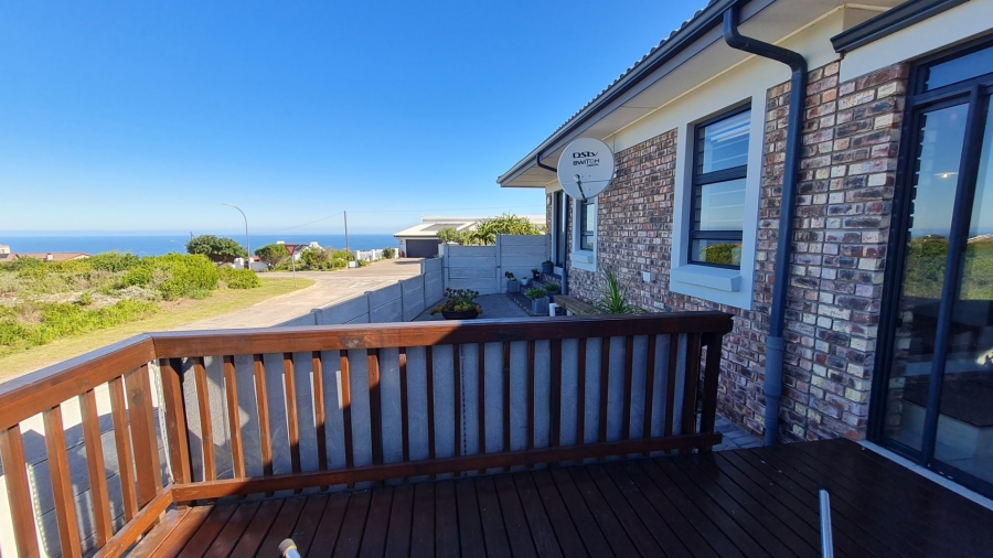 3 Bedroom Property for Sale in Dana Bay Western Cape